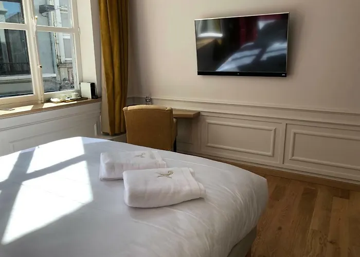 Merveilleux לינה וארוחת בוקר 4*