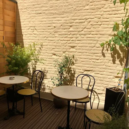 Merveilleux Couette-café 4*