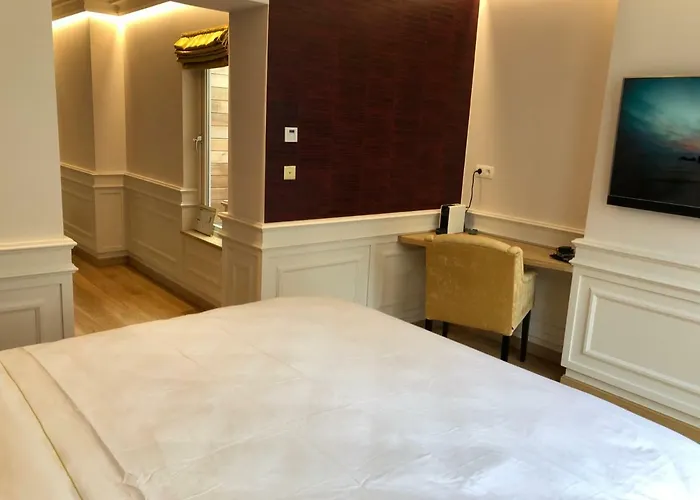 Alojamento de Acomodação e Pequeno-almoço Merveilleux 4*