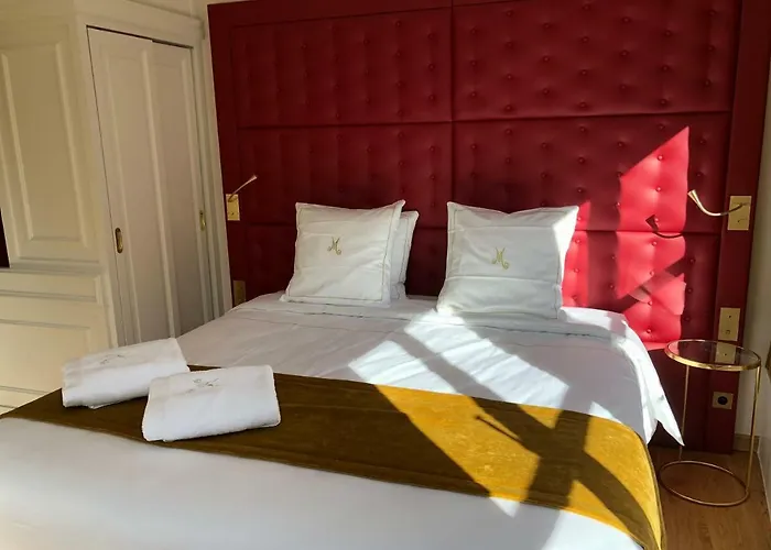 Alojamento de Acomodação e Pequeno-almoço Merveilleux 4*